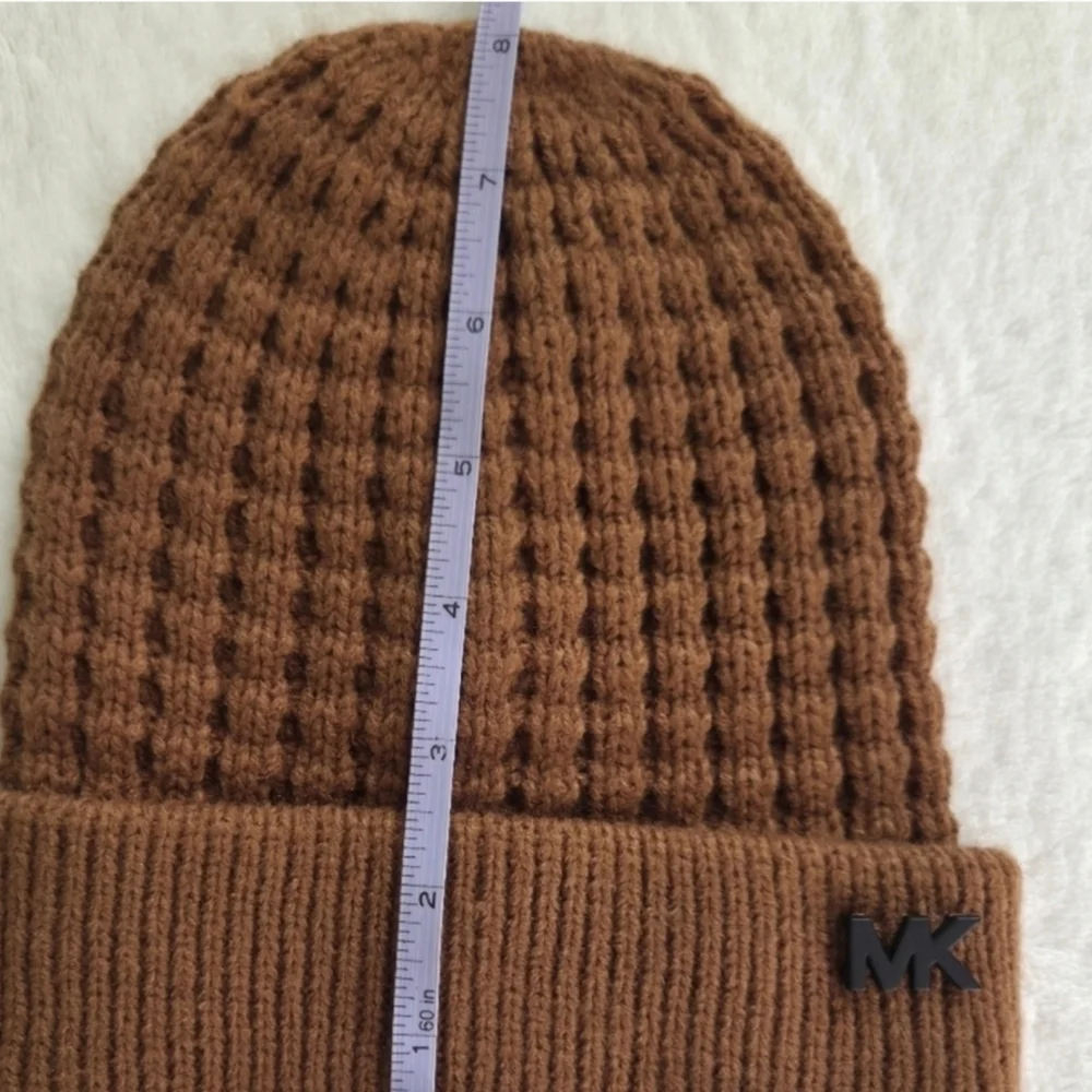 NEW!!! Michael Kors✨️ Women's Brown Knit Hat